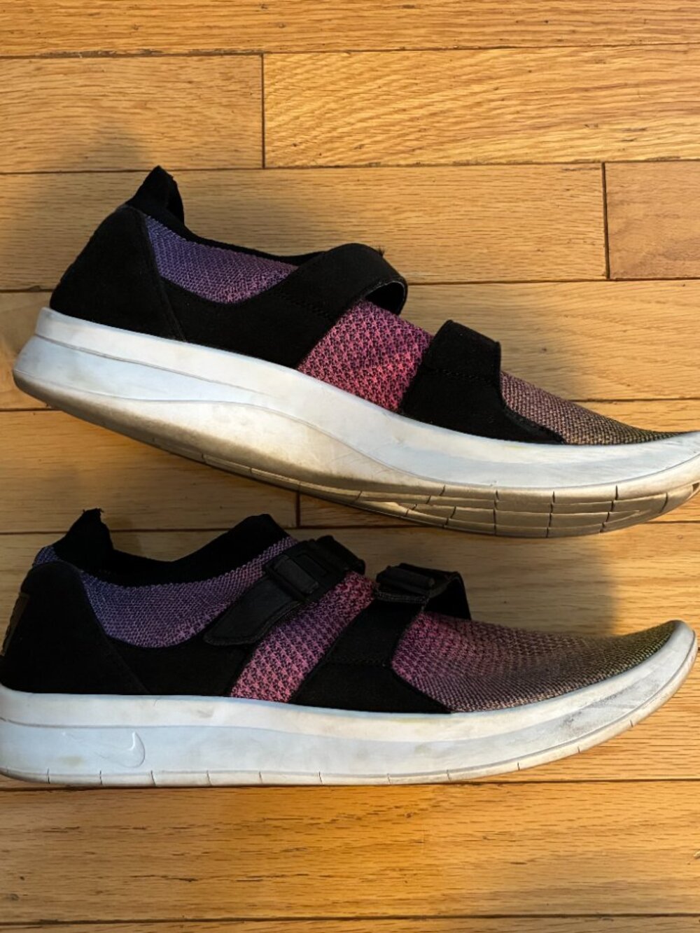 Nike Air Rainbow Running Shoes - Picture 2 of 4